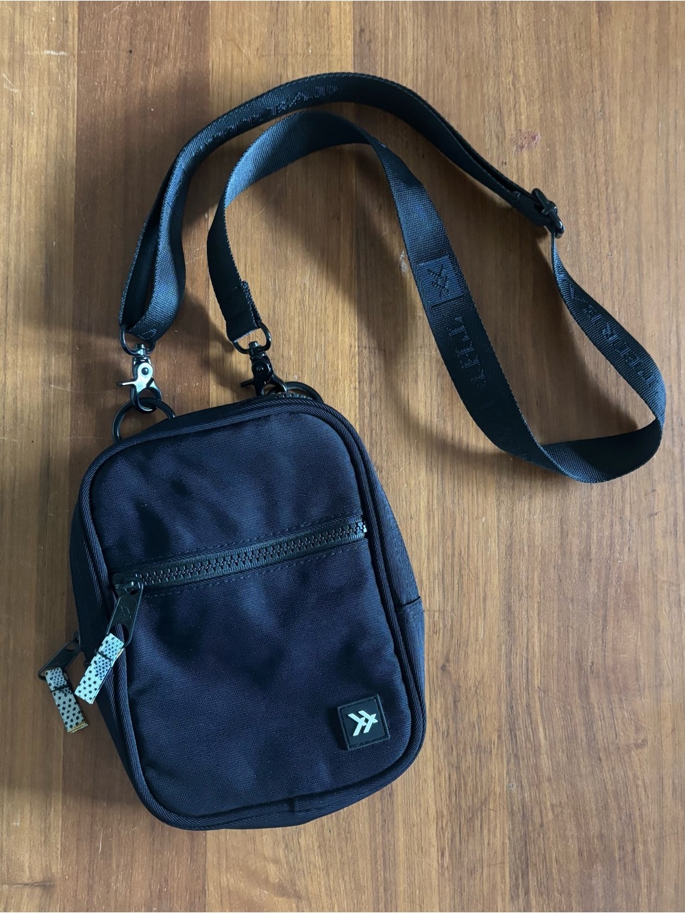 Thread up crossbody bag